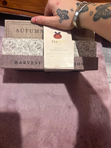 Harvest home beige book - book, box